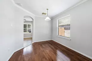 5922 James Pl, Houston, TX 77085 - Photo 9