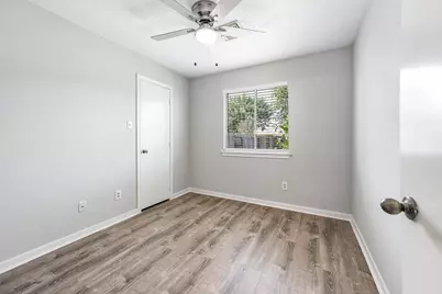 5922 James Place, Houston, TX 77085 - Photo 15