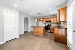5922 James Pl, Houston, TX 77085 - Photo 11