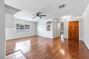 5922 James Pl, Houston, TX 77085 - Photo 7