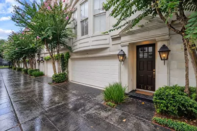 118 Oak Place Drive, Houston, TX 77006 - Photo 1