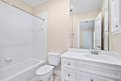 118 Oak Place Drive, Houston, TX 77006 - Photo 17