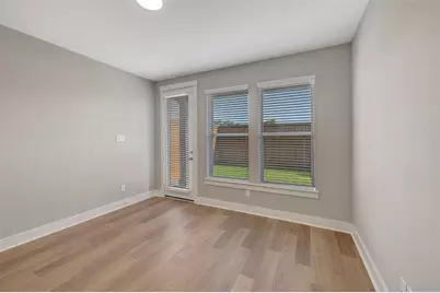 16019 Hayes Park Drive, Houston, TX 77079 - Photo 15