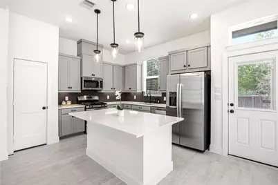 219 Prairie Rose Court, Conroe, TX 77318 - Photo 9