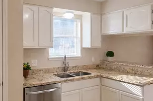 408 Bay Ridge Dr, League City, TX 77573 - Photo 7