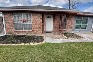 3613 Sparrow St, Houston, TX 77051 - Photo 3