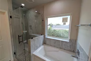 4720 Hare St, Houston, TX 77020 - Photo 9