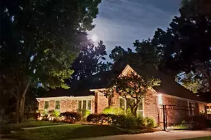 15318 Brook Arbor Ct, Houston, TX 77062 - Photo 9