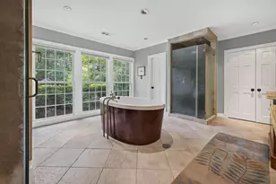 35 W Rivercrest Dr, Houston, TX 77042 - Photo 15