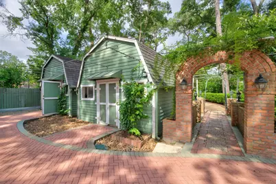 35 W Rivercrest Drive, Houston, TX 77042 - Photo 19