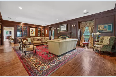35 W Rivercrest Drive, Houston, TX 77042 - Photo 11