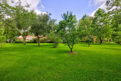 35 W Rivercrest Drive, Houston, TX 77042 - Photo 3