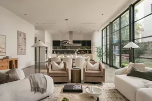 1527 Indiana St, Houston, TX 77006 - Photo 3