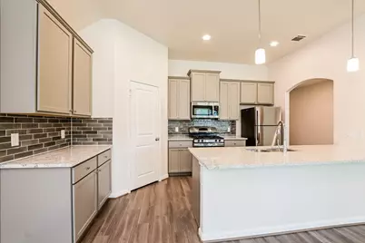 17686 Cedar Crest Drive, Conroe, TX 77306 - Photo 5