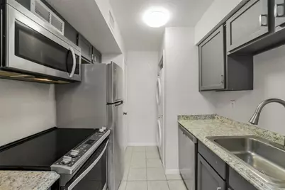 6202 Skyline Drive #10, Houston, TX 77057 - Photo 3