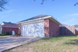 2706 Star Peak Dr, Houston, TX 77088 - Photo 3