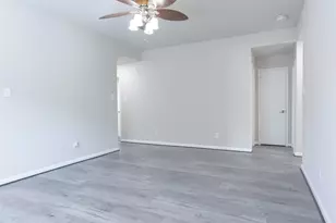 2706 Star Peak Dr, Houston, TX 77088 - Photo 7