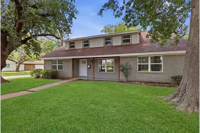 7826 Twin Hills Drive, Houston, TX 77071 - Photo 29