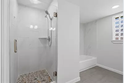 7826 Twin Hills Drive, Houston, TX 77071 - Photo 19
