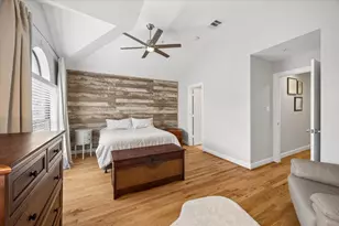 8715 Meadowcroft Dr, Houston, TX 77063 - Photo 17