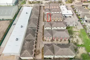 8715 Meadowcroft Dr, Houston, TX 77063 - Photo 29