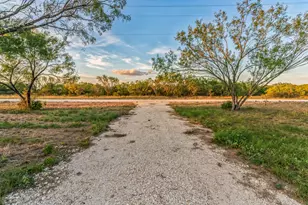 135 Frio Ests Dr, Moore, TX 78057 - Photo 29