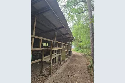 20218 Fm 2090 Road, Conroe, TX 77306 - Photo 39