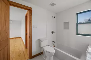 516 91st St, Galveston, TX 77554 - Photo 17