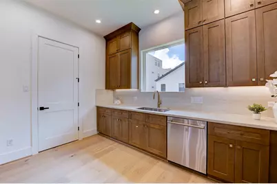 4511 Nolda Street, Houston, TX 77007 - Photo 5