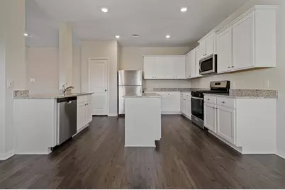 15870 Berry Hill Drive, Conroe, TX 77303 - Photo 5