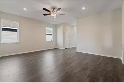 15870 Berry Hill Drive, Conroe, TX 77303 - Photo 3