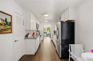 9400 Doliver Dr, Houston, TX 77063 - Photo 17