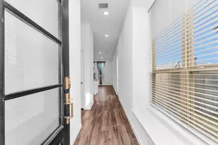 677 Royal Arch Dr, Conroe, TX 77304 - Photo 3