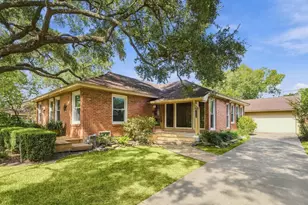 2206 MacArthur St, Houston, TX 77030 - Photo 5