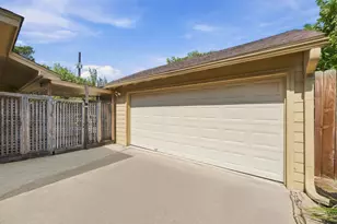 2206 MacArthur St, Houston, TX 77030 - Photo 21