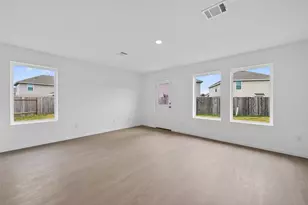 216 Amy St, Angleton, TX 77515 - Photo 17