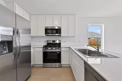 216 Amy Street, Angleton, TX 77515 - Photo 13