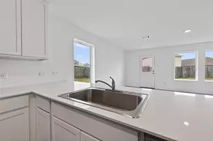 216 Amy St, Angleton, TX 77515 - Photo 15