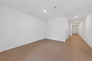 216 Amy St, Angleton, TX 77515 - Photo 11