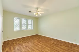 7721 Beluche Dr, Galveston, TX 77551 - Photo 17