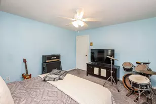 13706 Darrington Ln, Houston, TX 77069 - Photo 25