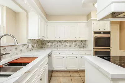 13706 Darrington Lane, Houston, TX 77069 - Photo 11