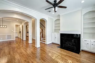 2740 Wroxton Rd, West University Place, TX 77005 - Photo 5