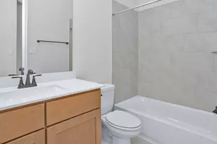 12203 Hudson Dr, Mont Belvieu, TX 77523 - Photo 9