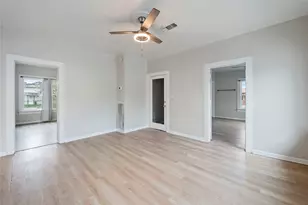 615 Pacific St, Houston, TX 77006 - Photo 5