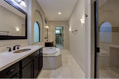 1809 W 24th Street, Houston, TX 77008 - Photo 13