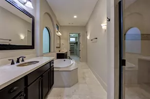 1809 W 24th St, Houston, TX 77008 - Photo 13