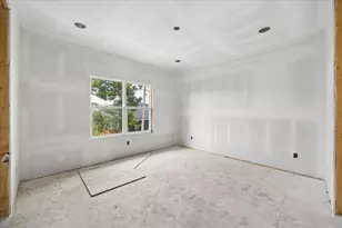 1335 Gardenia Dr, Houston, TX 77018 - Photo 17