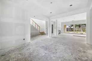 1335 Gardenia Dr, Houston, TX 77018 - Photo 5