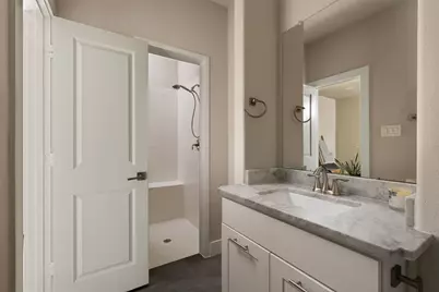 5733 Darling Street, Houston, TX 77007 - Photo 9